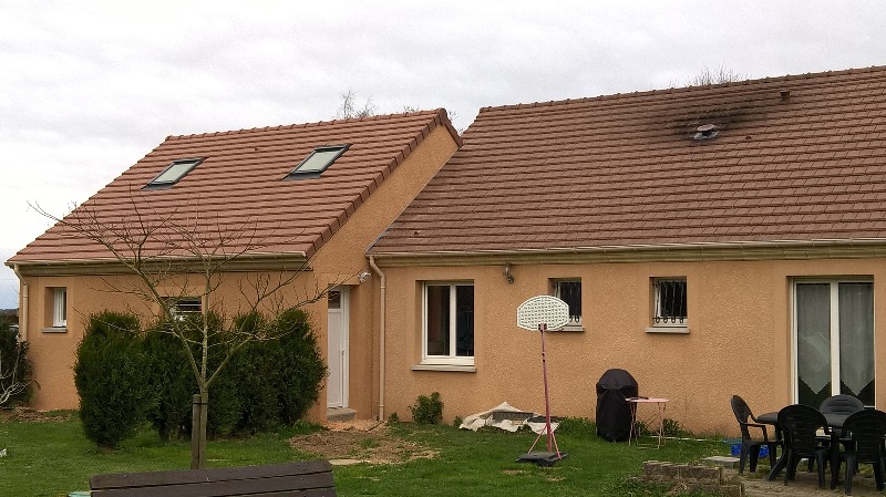 Chantier isolation thermique par l'extérieur sous bardage à Rohaire (27 Eure)